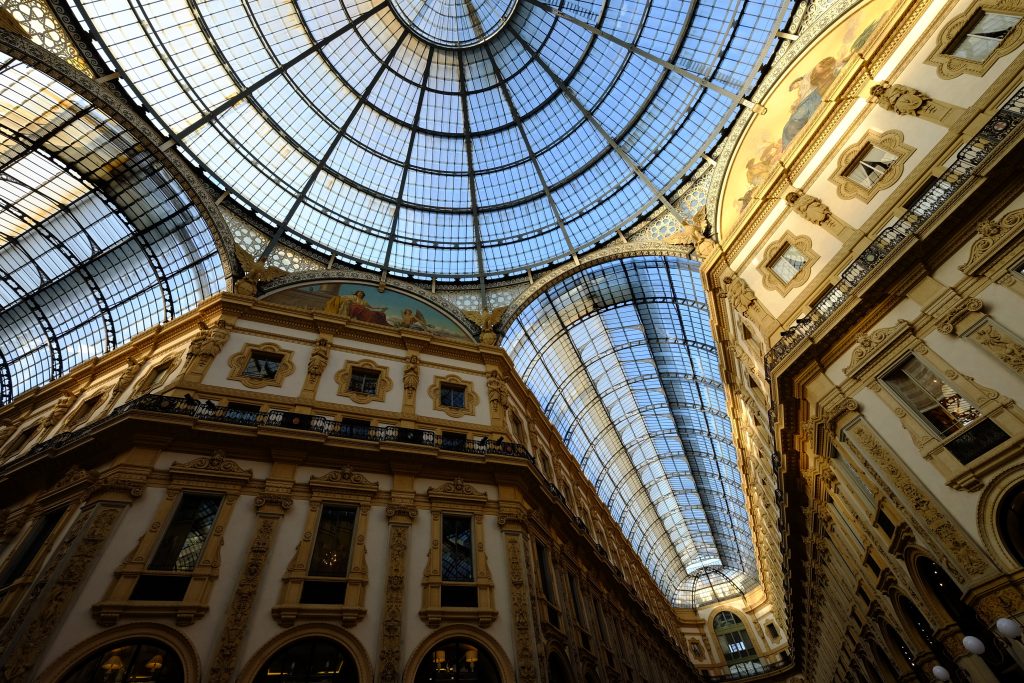 Milano Fashion District: stile, segreti e scandali